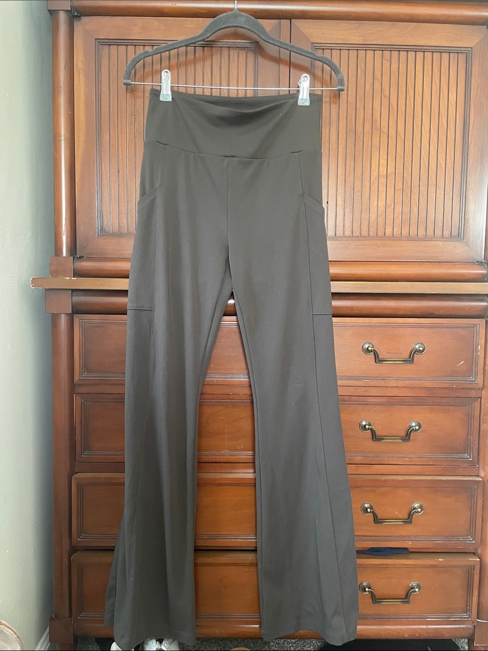 Lou & Grey flare leggings